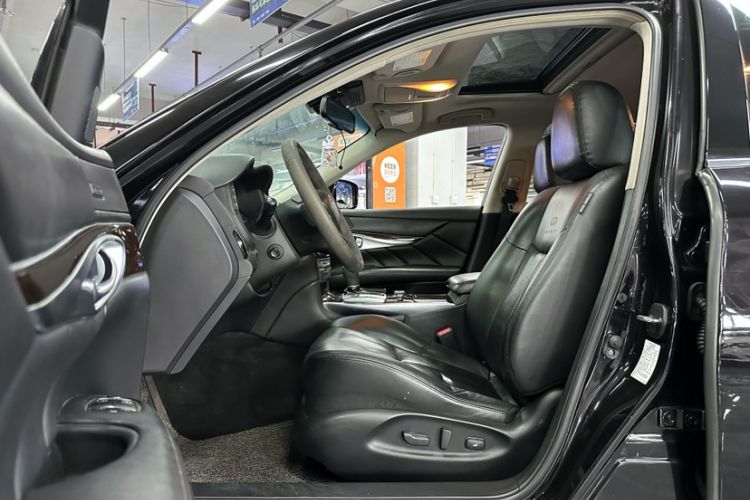 Used Infiniti Q70 2013 Q70L 2.5L Comfort Edition Interior 7