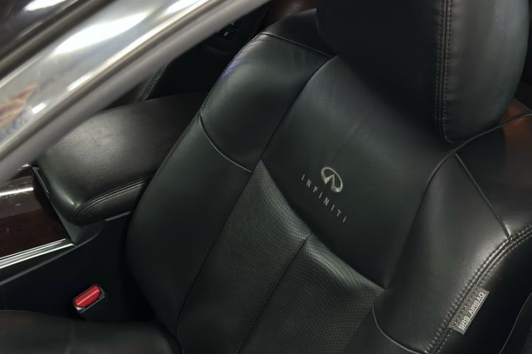 Used Infiniti Q70 2013 Q70L 2.5L Comfort Edition Interior 8