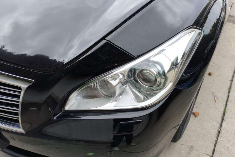 Used Infiniti Q70 2013 Q70L 2.5L Elegance Edition Left Front Headlight