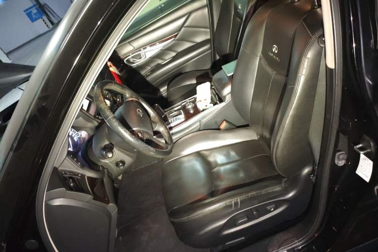Used Infiniti Q70 2013 Q70L 2.5L Comfort Edition Left Front Seat