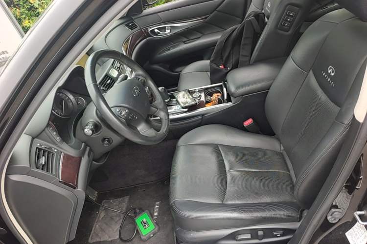 Used Infiniti Q70 2013 Q70L 2.5L Elegance Edition Left Front Seat