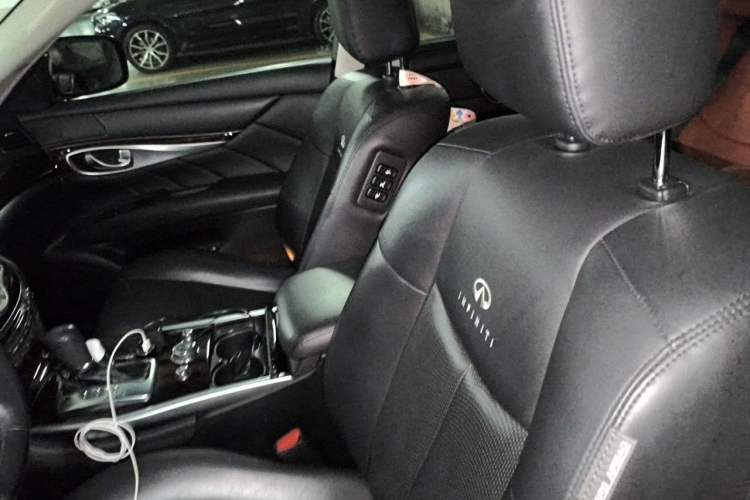 Used Infiniti Q70 2013 Q70L 2.5L Comfort Edition Left Front Seat