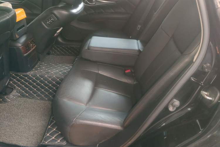 Used Infiniti Q70 2013 Q70L 2.5L Comfort Edition Left Rear Seat