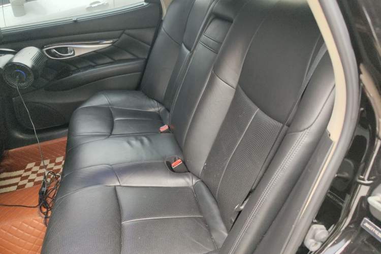 Used Infiniti Q70 2013 Q70L 2.5L Elegance Edition Left Rear Seat
