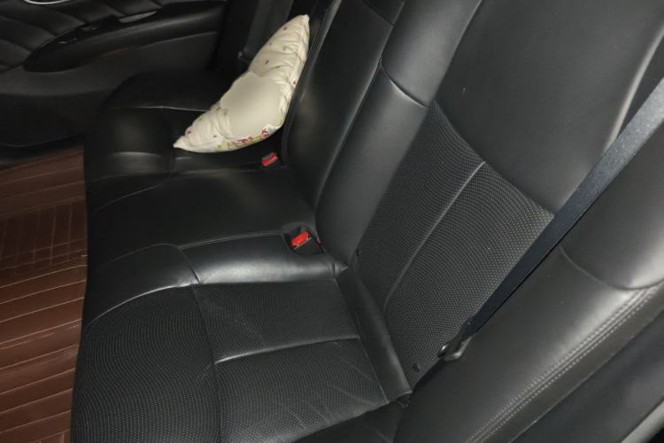 Used Infiniti Q70 2013 Q70L 2.5L Comfort Edition Left Rear Seat
