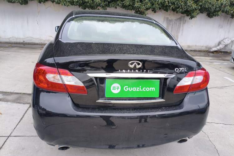 Used Infiniti Q70 2013 Q70L 2.5L Elegance Edition Rear