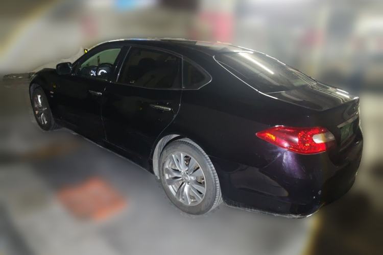 Used Infiniti Q70 2013 Q70L 2.5L Elegance Edition Rear Left 45 Deg