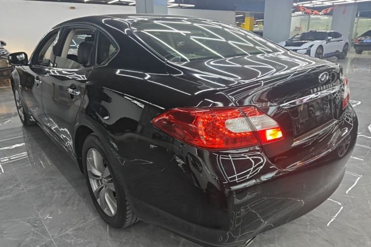Used Infiniti Q70 2013 Q70L 2.5L Comfort Edition Rear Left 45 Deg
