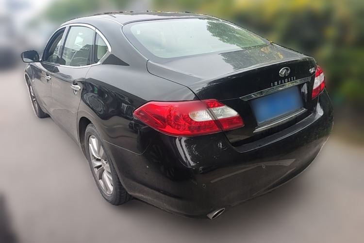 Used Infiniti Q70 2013 Q70L 2.5L Elegance Edition Rear Left 45 Deg