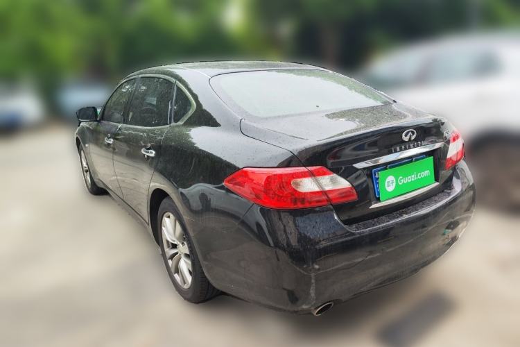 Used Infiniti Q70 2013 Q70L 2.5L Elegance Edition Rear Left 45 Deg