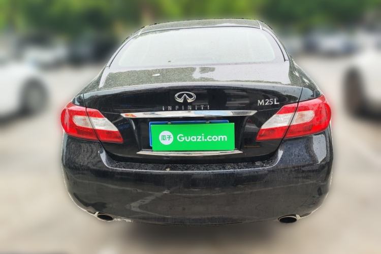 Used Infiniti Q70 2013 Q70L 2.5L Elegance Edition Rear