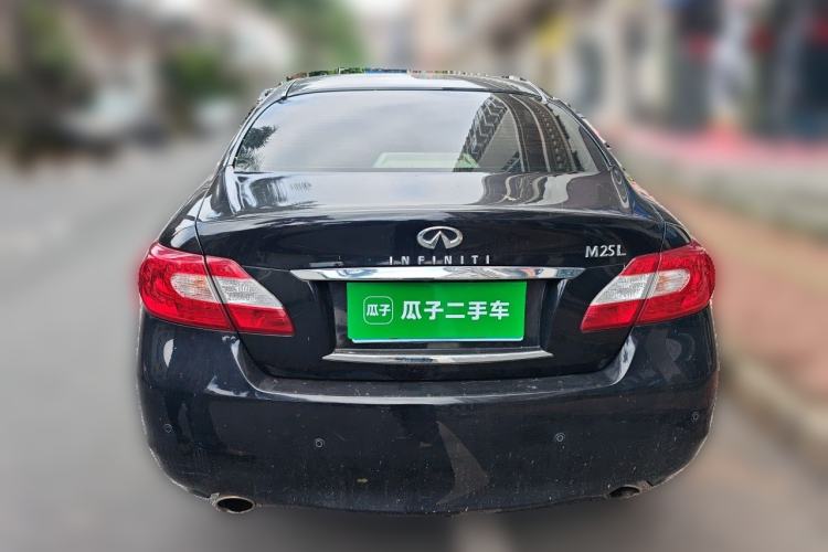 Used Infiniti Q70 2013 Q70L 2.5L Elegance Edition Rear
