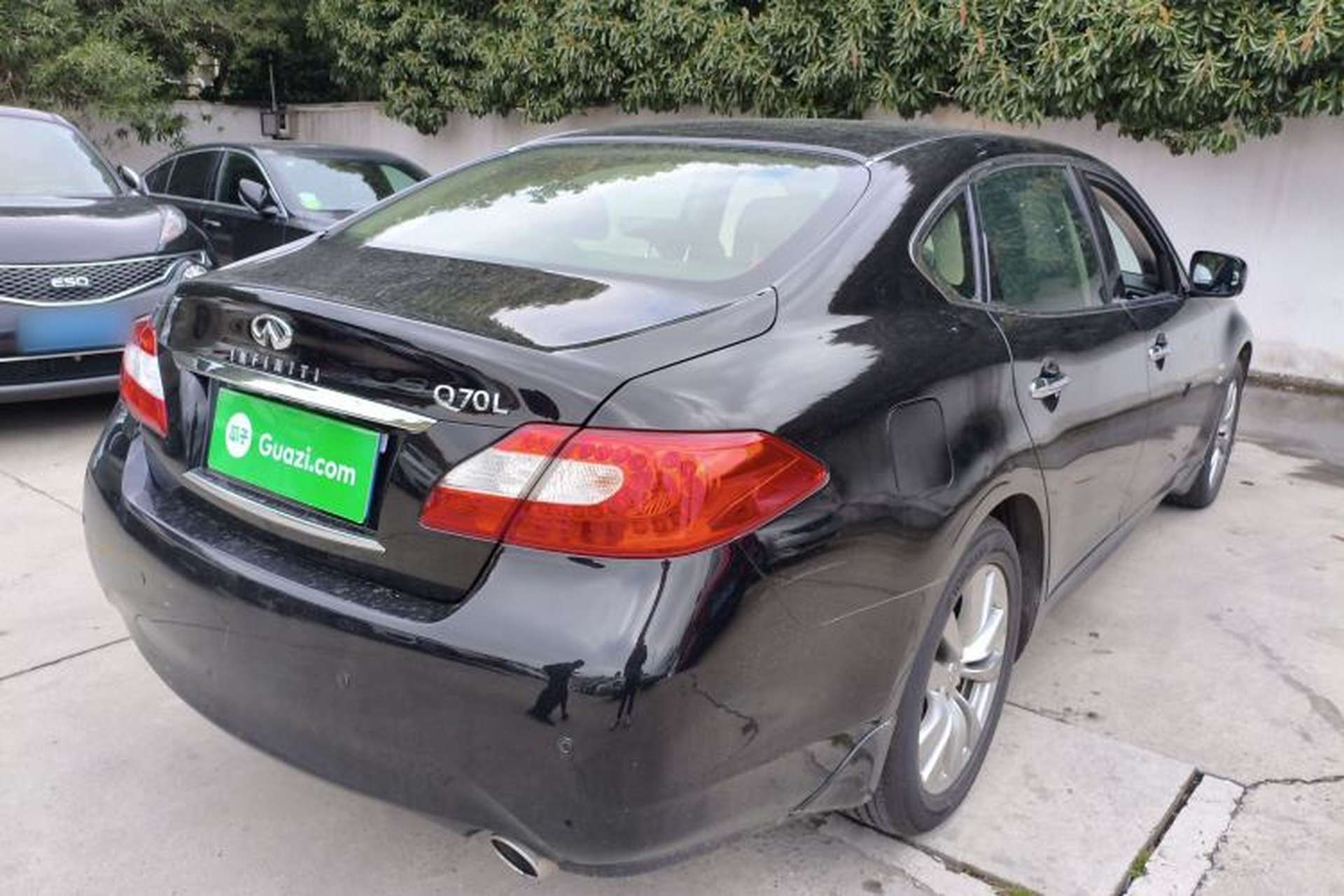 Used Infiniti Q70 2013 Q70L 2.5L Elegance Edition Rear Right 45 Deg