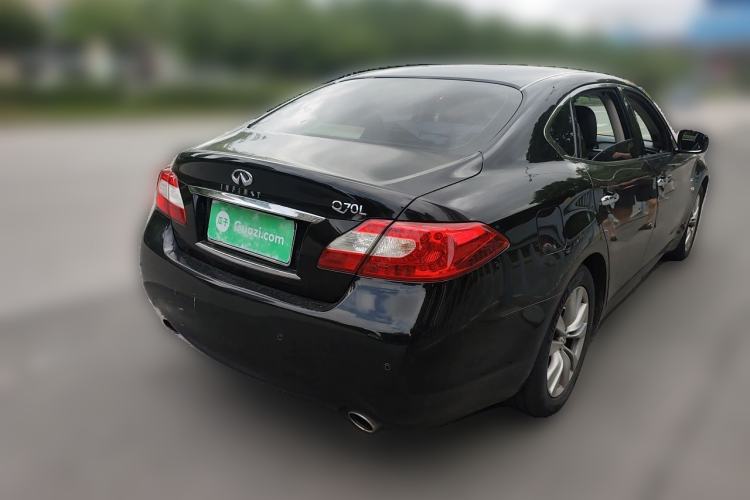 Used Infiniti Q70 2013 Q70L 2.5L Elegance Edition Rear Right 45 Deg
