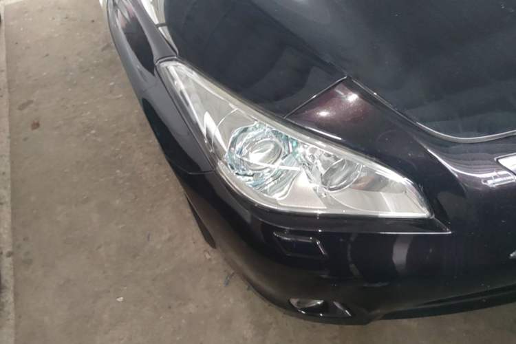 Used Infiniti Q70 2013 Q70L 2.5L Elegance Edition Right Front Headlight