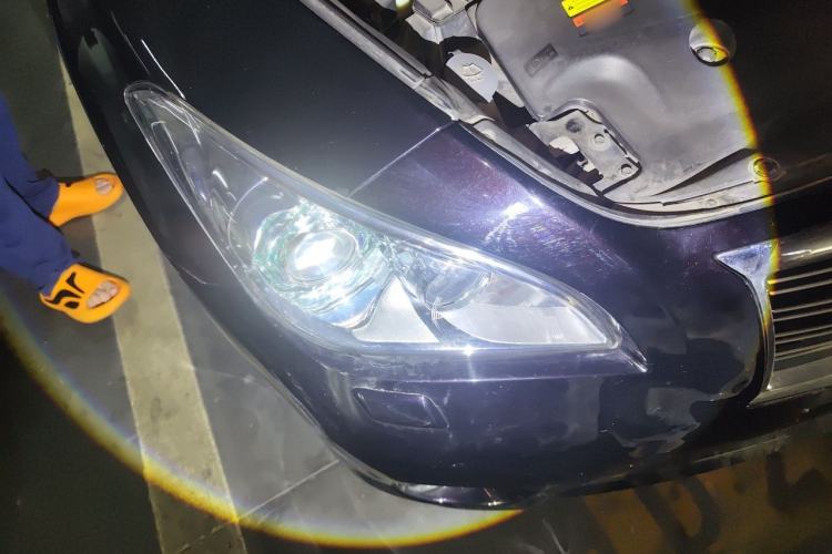 Used Infiniti Q70 2013 Q70L 2.5L Elegance Edition Right Front Headlight