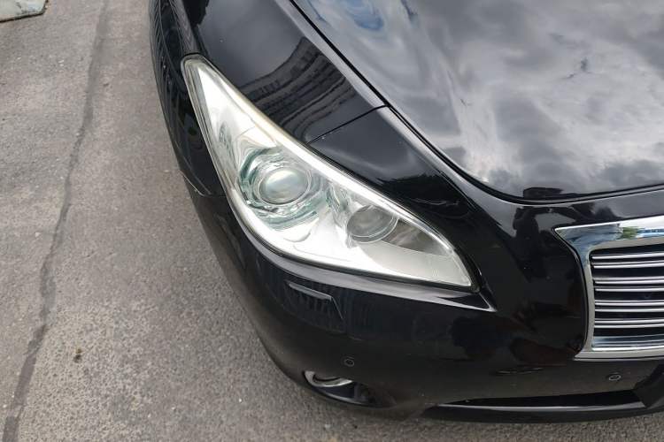 Used Infiniti Q70 2013 Q70L 2.5L Elegance Edition Right Front Headlight