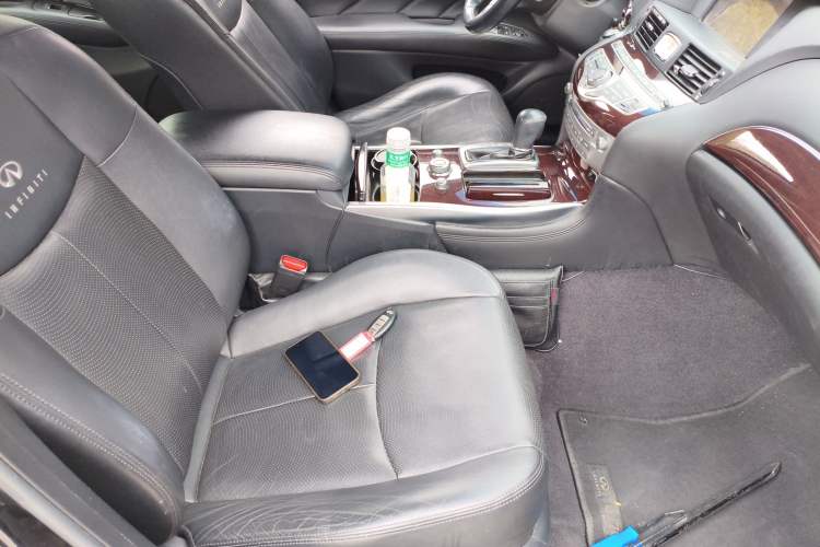 Used Infiniti Q70 2013 Q70L 2.5L Elegance Edition Right Front Seat