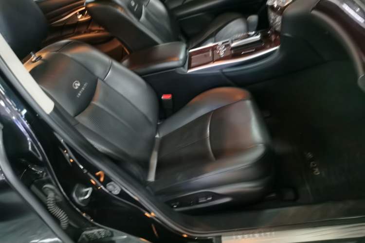 Used Infiniti Q70 2013 Q70L 2.5L Comfort Edition Right Front Seat