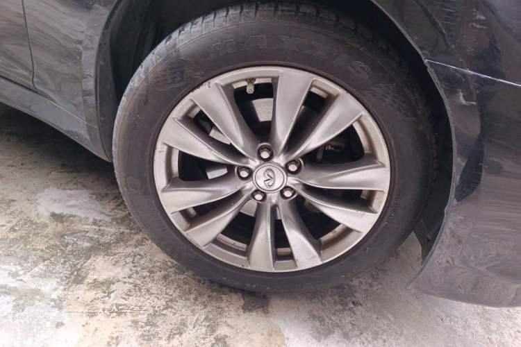 Used Infiniti Q70 2013 Q70L 2.5L Comfort Edition Right Front Wheel Hub