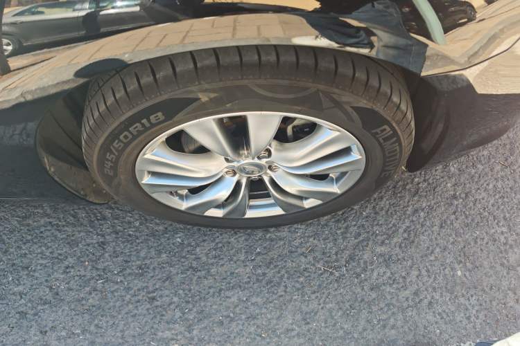 Used Infiniti Q70 2013 Q70L 2.5L Comfort Edition Right Front Wheel Hub