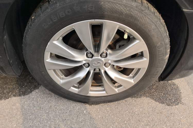 Used Infiniti Q70 2013 Q70L 2.5L Comfort Edition Right Front Wheel Hub