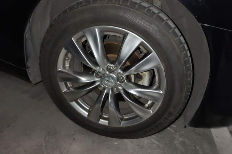 Used Infiniti Q70 2013 Q70L 2.5L Comfort Edition Right Front Wheel Hub