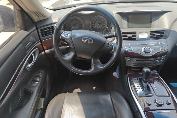Used Infiniti Q70 2013 Q70L 2.5L Comfort Edition Steering Wheel