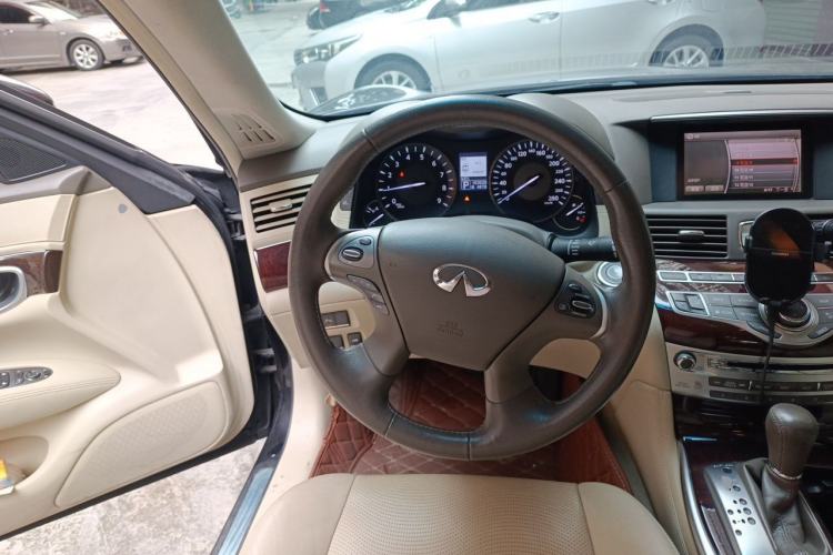 Used Infiniti Q70 2013 Q70L 2.5L Comfort Edition Steering Wheel