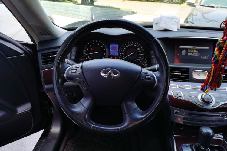 Used Infiniti Q70 2013 Q70L 2.5L Comfort Edition Steering Wheel