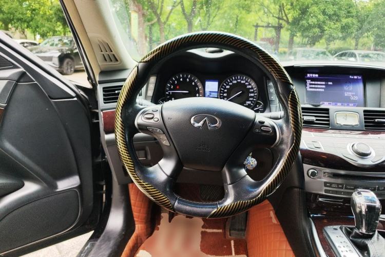 Used Infiniti Q70 2013 Q70L 2.5L Elegance Edition Steering Wheel