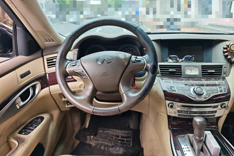 Used Infiniti Q70 2013 Q70L 2.5L Elegance Edition Steering Wheel