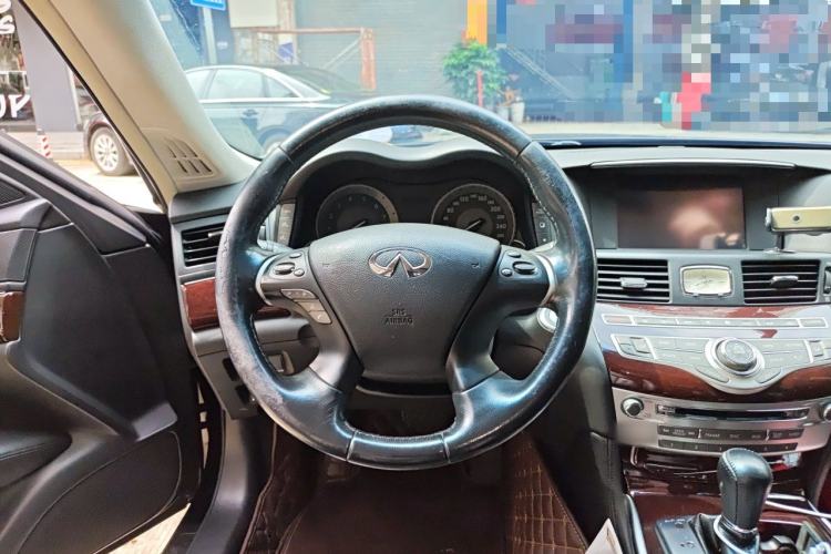 Used Infiniti Q70 2013 Q70L 2.5L Elegance Edition Steering Wheel