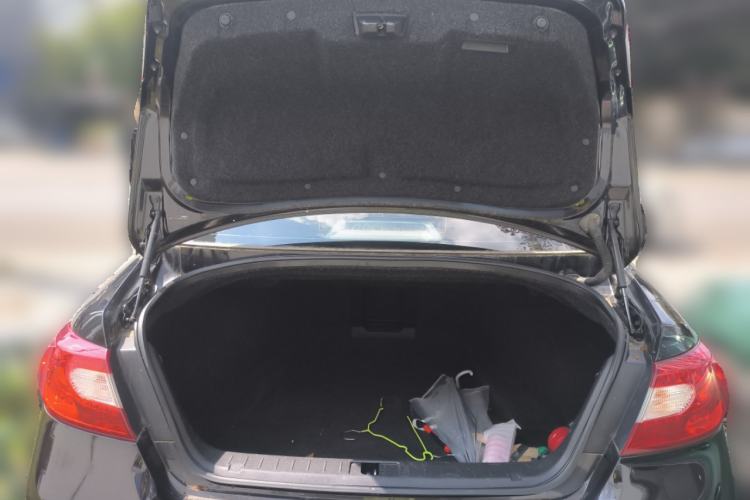 Used Infiniti Q70 2013 Q70L 2.5L Comfort Edition Trunk