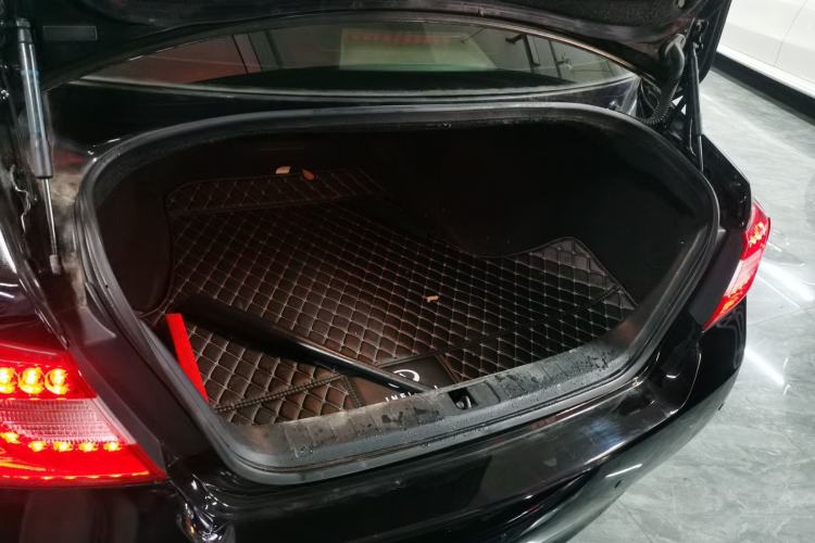 Used Infiniti Q70 2013 Q70L 2.5L Comfort Edition Trunk