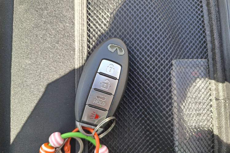 Used Infiniti Q70 2013 Q70L 2.5L Comfort Edition Vehicle Key