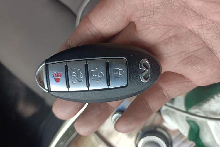 Used Infiniti Q70 2013 Q70L 3.5L Hybrid Luxury Edition Vehicle Key