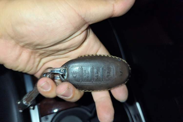 Used Infiniti Q70 2013 Q70L 2.5L Comfort Edition Vehicle Key