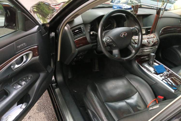 Used Infiniti Q70 2013 Q70L 2.5L Elegance Edition Driver Seat