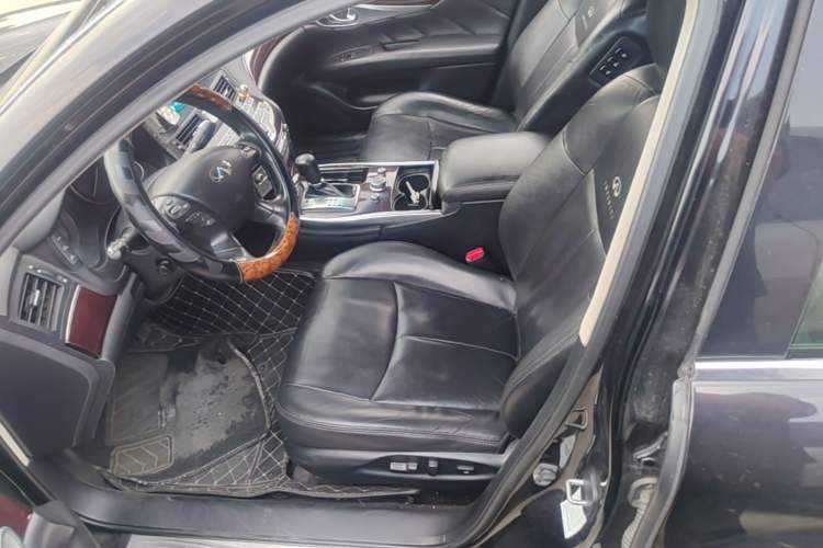 Used Infiniti Q70 2013 Q70L 2.5L Luxury Edition Left Front Seat