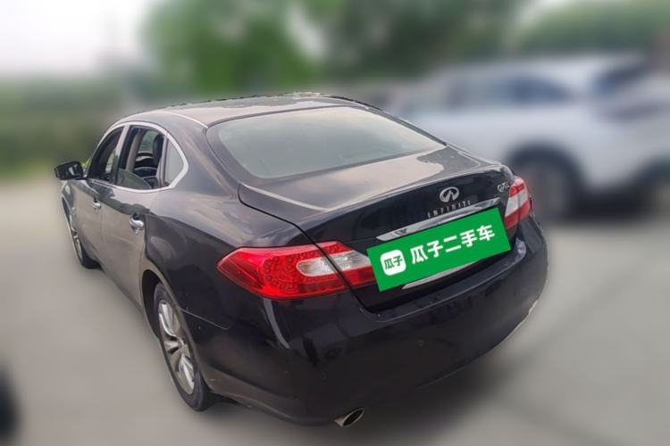 Used Infiniti Q70 2013 Q70L 2.5L Luxury Edition Rear Left 45 Deg