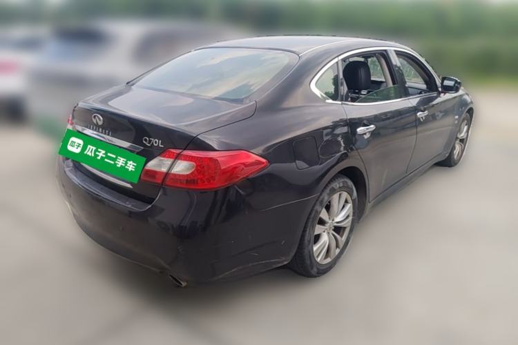 Used Infiniti Q70 2013 Q70L 2.5L Luxury Edition Rear Right 45 Deg