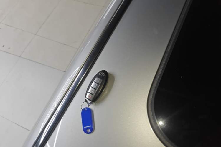 Used Infiniti Q70 2013 Q70L 2.5L Comfort Edition Vehicle Key