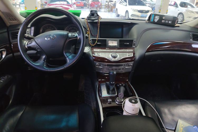 Used Infiniti Q70 2013 Q70L 2.5L Comfort Edition Center Console