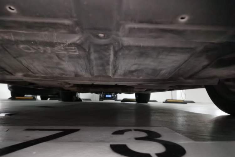 Used Infiniti Q70 2013 Q70L 2.5L Elegance Edition Chassis Front