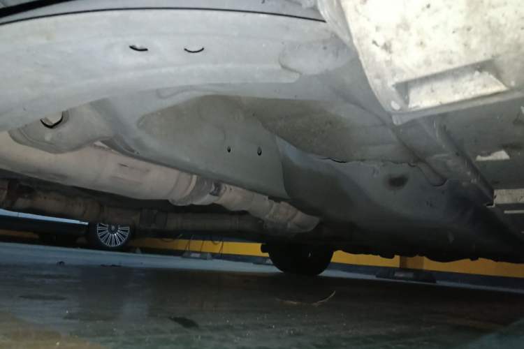 Used Infiniti Q70 2013 Q70L 2.5L Elegance Edition Chassis Front Left