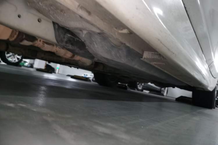 Used Infiniti Q70 2013 Q70L 2.5L Elegance Edition Chassis Front Left