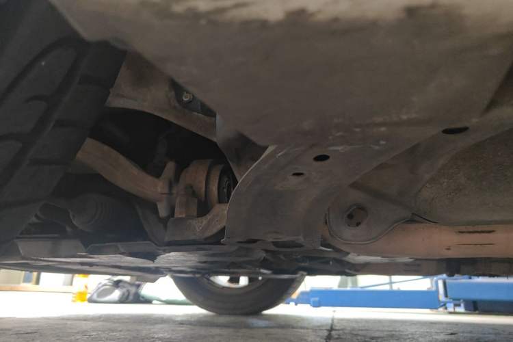 Used Infiniti Q70 2013 Q70L 2.5L Comfort Edition Chassis Front Left