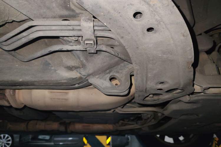 Used Infiniti Q70 2013 Q70L 2.5L Comfort Edition Chassis Front Right