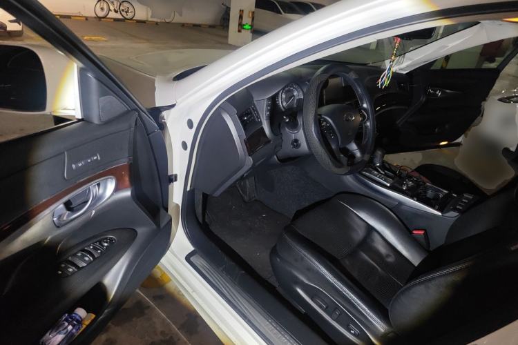 Used Infiniti Q70 2013 Q70L 2.5L Elegance Edition Driver Seat